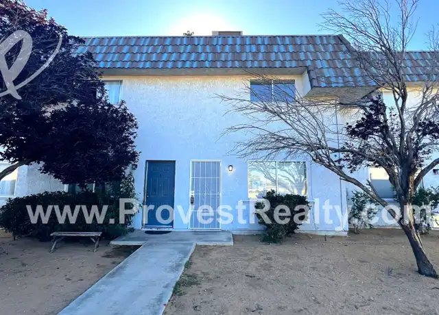 Property at 22526 Sioux Rd Unit 5, Apple Valley, CA, 92308, 2 beds, 1.5 baths, [object Object]