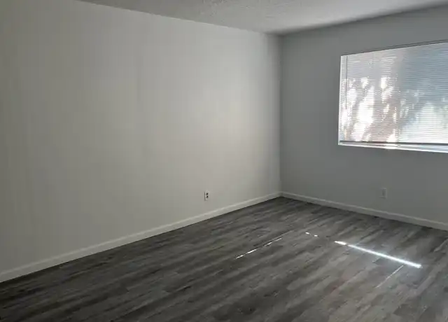 Property at 3440 Ross Ave SE, Albuquerque, NM, 87106, 2 beds, 1 bath, [object Object]