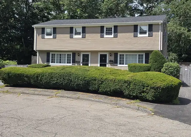 Property at 13 Robert Arey Dr Unit 13, Randolph, MA, 02368, 3 beds, 1.5 baths, [object Object]