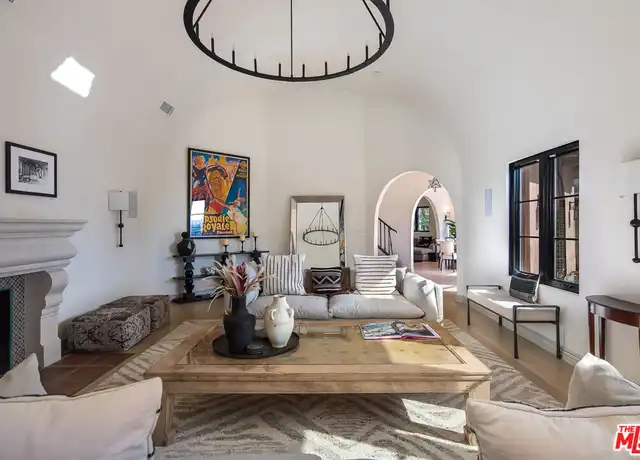 Property at 8425 W Sunset Blvd, West Hollywood, CA, 90069, 4 beds, 4 baths, [object Object]