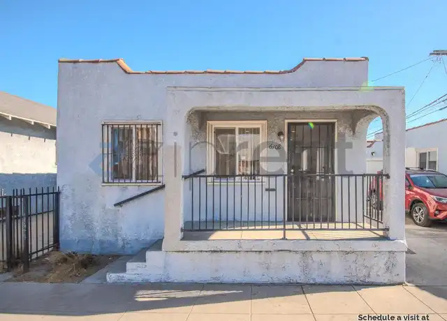 Property at 6108 S Budlong Ave, Los Angeles, CA, 90044, 3 beds, 1 bath, [object Object]