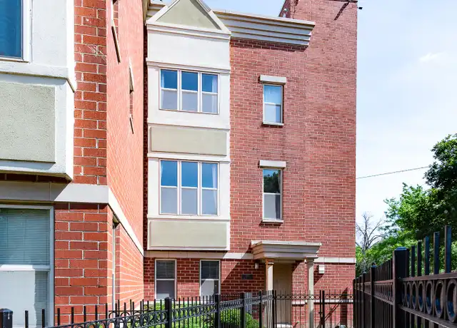 Property at 706 W Evergreen Ave, Chicago, IL, 60610, 3 beds, 3 baths, [object Object]