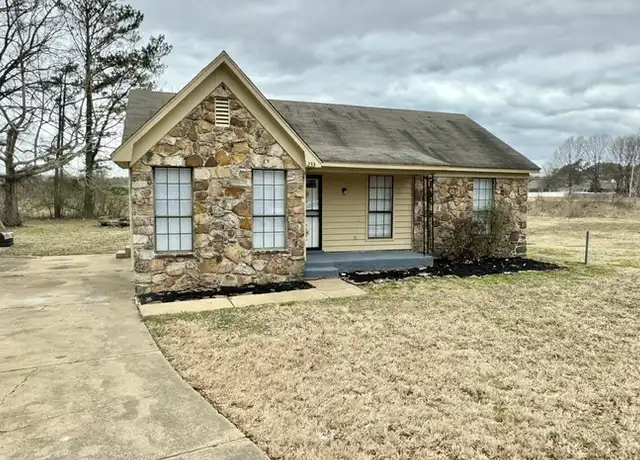 Property at 233 Sycamore Rd, Collierville, TN, 38017, 3 beds, 2 baths, [object Object]