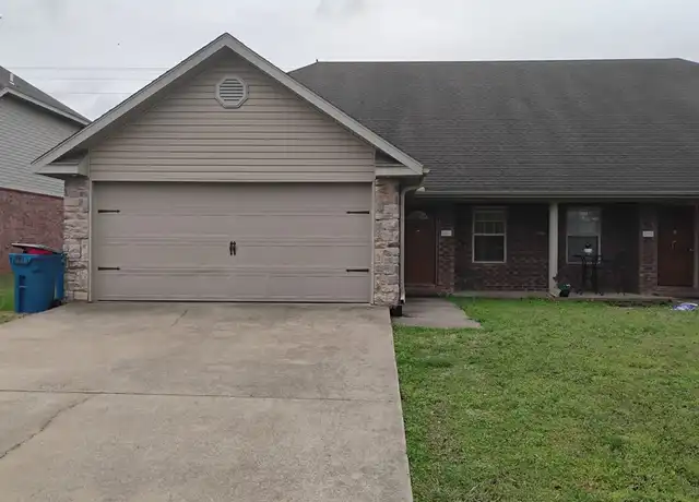 Property at 3003 SW Deerfield Blvd Unit 2, Bentonville, AR, 72712, 3 beds, 2.5 baths, [object Object]