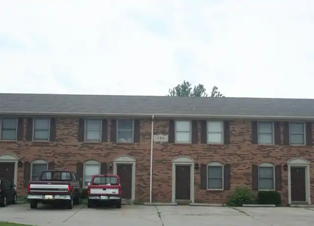 Property at 136 Maple Hill Dr Unit DR3, Richmond, KY, 40475, 2 beds, 1.5 baths, [object Object]