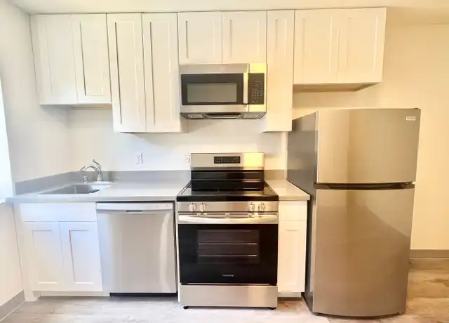 Property at 38 Williams Ave Unit C, San Francisco, CA, 94124, 1 bed, 1 bath, [object Object]