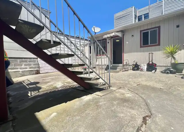 Property at 38 Williams Ave Unit C, San Francisco, CA, 94124, 1 bed, 1 bath, [object Object]