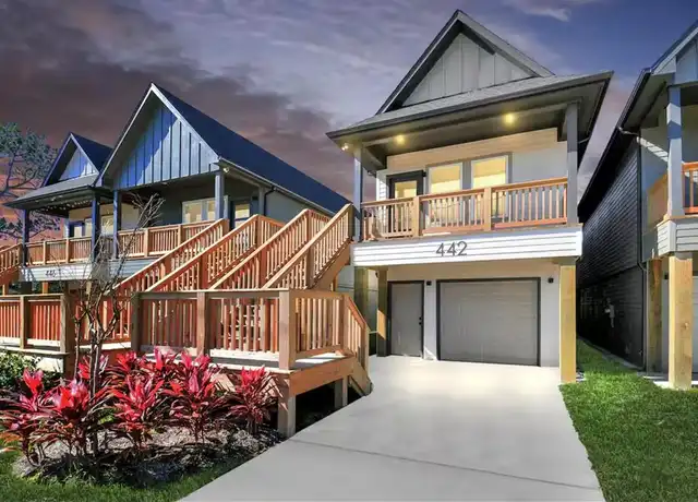 Property at 442 6th St, San Leon, TX, 77539, 3 beds, 2 baths, [object Object]
