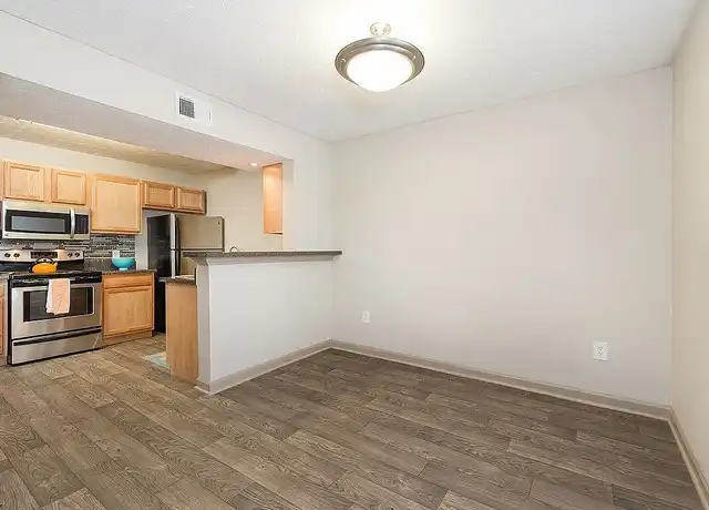 Property at Edgewater on Lanier - 2419 Old Thompson Bridge Rd, Gainesville, GA, 30501, 1-2 bed, 1-2 bath, [object Object]