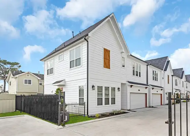 Property at 4476 W Tidwell Rd, Houston, TX, 77091, 3 beds, 3 baths, [object Object]