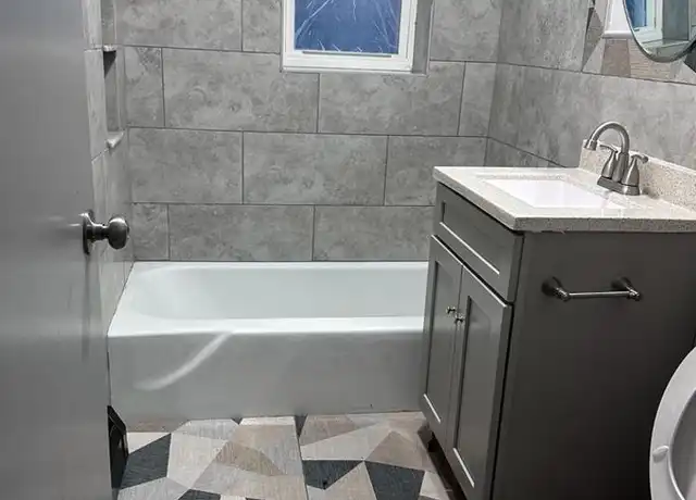 Property at 98 Caya Ave Unit D5, West Hartford, CT, 06110, 2 beds, 1 bath, [object Object]
