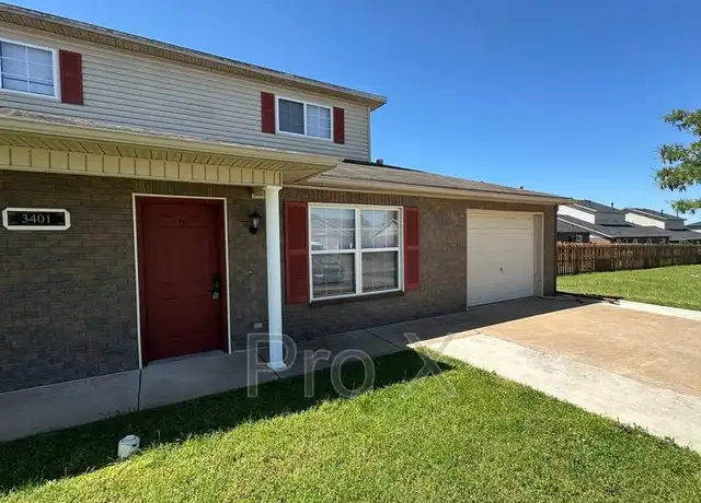 Property at 3401 SW Landau Ct Apt 2, Bentonville, AR, 72712, 2 beds, 1 bath, [object Object]