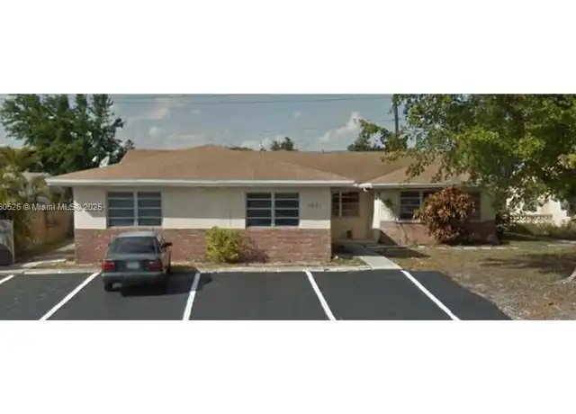 Property at 1821 NE 56th St Unit 4, Fort Lauderdale, FL, 33308, 2 beds, 2 baths, [object Object]