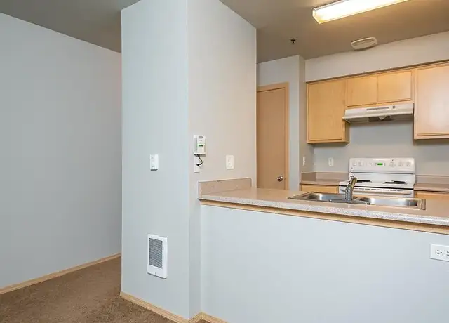 Photo of 707 SW 10th St, Corvallis, OR 97333