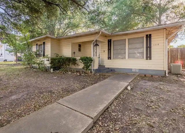 Property at 1318 Avenue N, Huntsville, TX, 77340, 3 beds, 3 baths, [object Object]