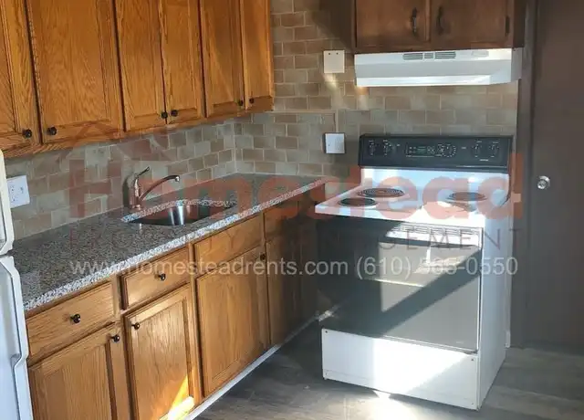 Property at 3528 W 9th St Unit A, Trainer, PA, 19061, 3 beds, 1 bath, [object Object]