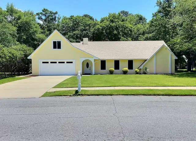 Property at 118 Linnet Dr, Ocean Springs, MS, 39564, 4 beds, 2 baths, [object Object]