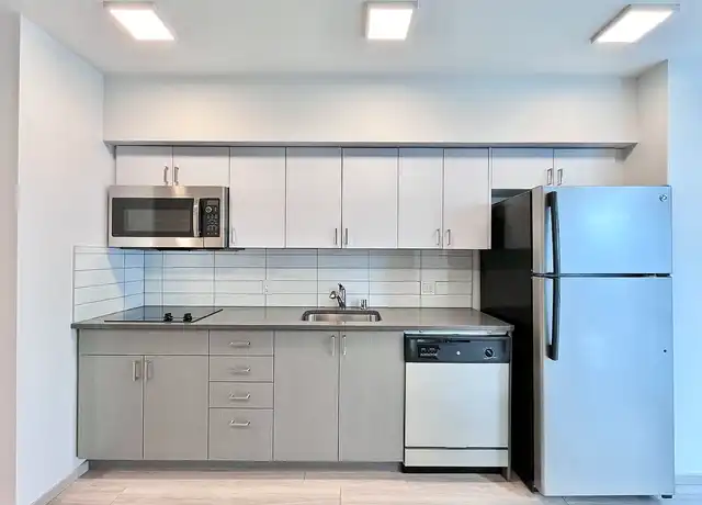 Property at Vista 7011 - 7011 Roosevelt Way NE, Seattle, WA, 98115, 0 beds, 1 bath, [object Object]