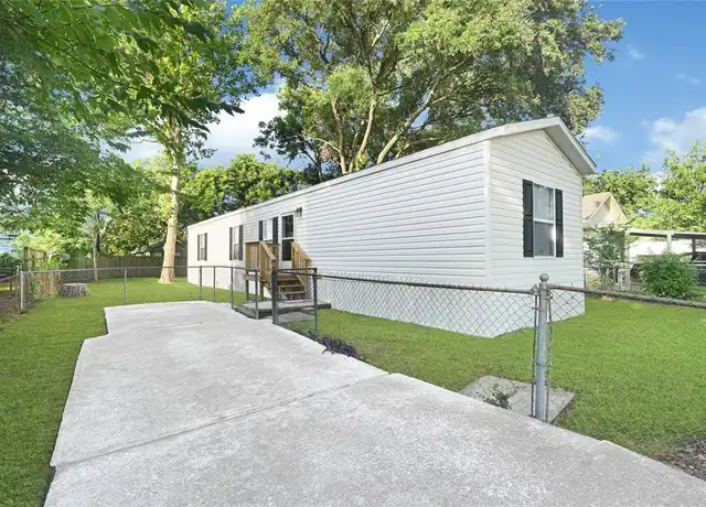 Property at 113 Schilling St, Baytown, TX, 77520, 2 beds, 2 baths, [object Object]