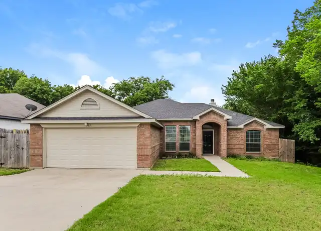 Property at 317 DuPont Cir, Fort Worth, TX, 76134, 3 beds, 2 baths, [object Object]