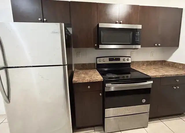 Property at 738 NE 86th St #2, Miami, FL, 33138, 1 bed, 1 bath, [object Object]