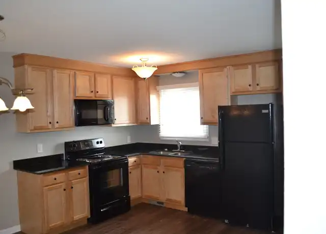 Property at 157 Edgewood Dr Unit EW157, Perrysburg, OH, 43551, 3 beds, 1.5 baths, [object Object]