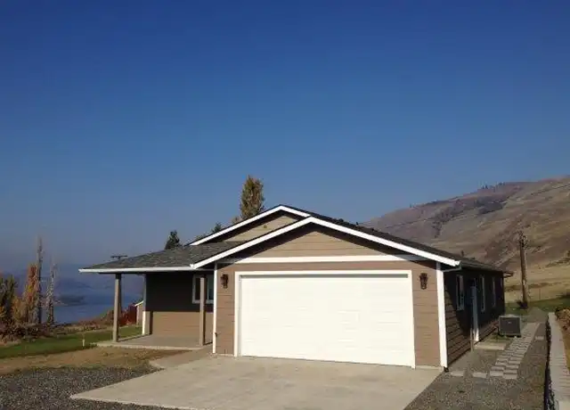 Property at 107 Windmill Ln Unit 1, Lyle, WA, 98635, 3 beds, 2 baths, [object Object]