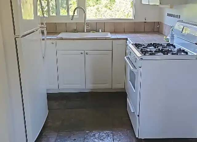 Property at 2188 Latimer Ln, Los Angeles, CA, 90077, 1 bed, 1 bath, [object Object]