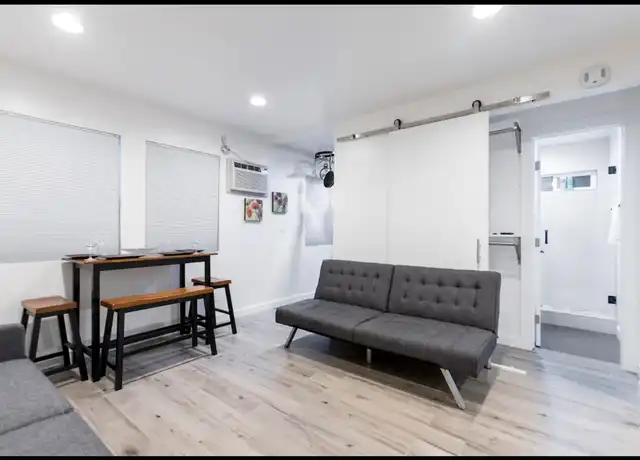 Property at 14248 Oxnard St Unit 3, Sherman Oaks, CA, 91401, 1 bed, 1 bath, [object Object]