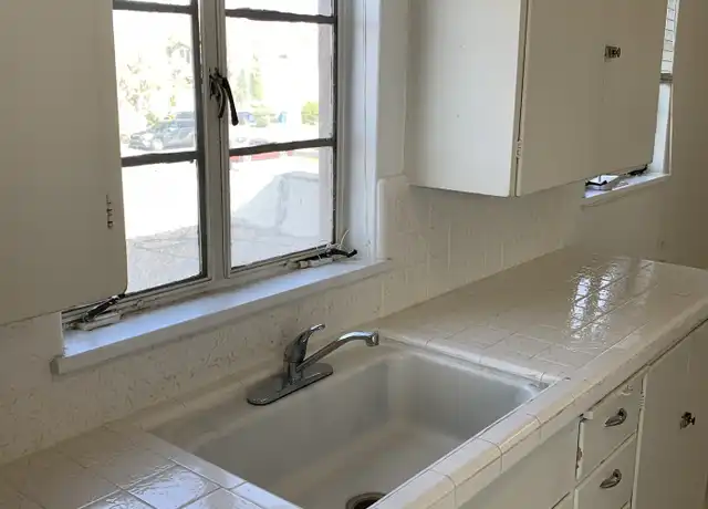Property at 1022 Silver Ave SW Unit 5, Albuquerque, NM, 87102, 1 bed, 1 bath, [object Object]