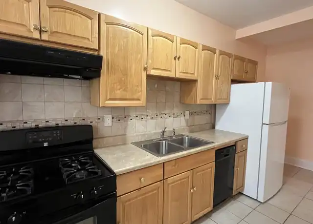 Property at 148 37th St Unit A3, Union City, NJ, 07087, 1 bed, 1 bath, [object Object]