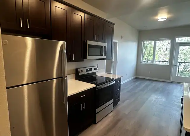 Property at 12547 SW Main St, Tigard, OR, 97223, 1 bed, 1 bath, [object Object]