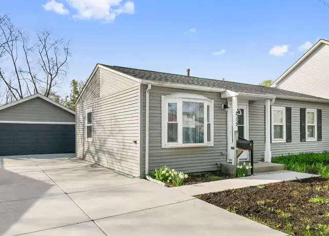 Property at 215 E Maxon Ln, Streamwood, IL, 60107, 3 beds, 1 bath, [object Object]