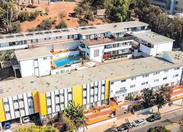 Property at Universe at Villa Edgemont (DE) - 1570 N Edgemont St, Los Angeles, CA, 90027, 1 bed, 1 bath, [object Object]