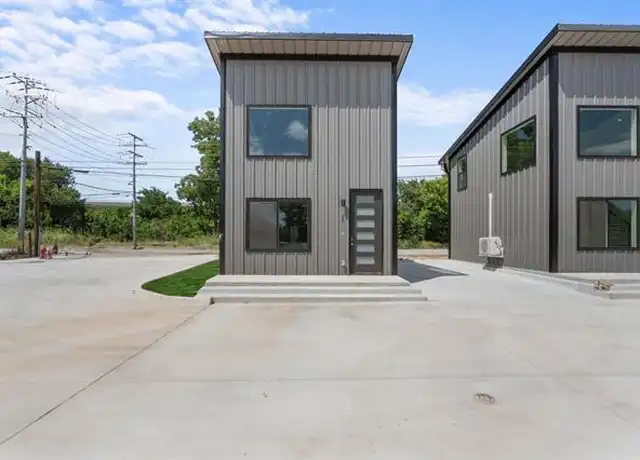 Property at 802 Old Wise Rd Unit 20, Bowie, TX, 76230, 1 bed, 1.5 baths, [object Object]