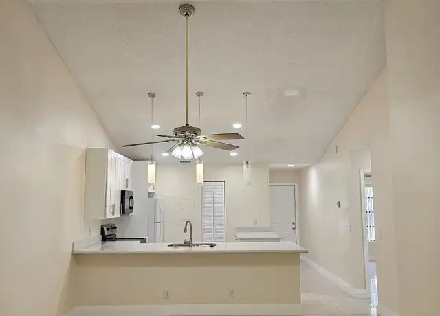 Property at 480 Hardwood Pl, Boca Raton, FL, 33431, 3 beds, 2 baths, [object Object]