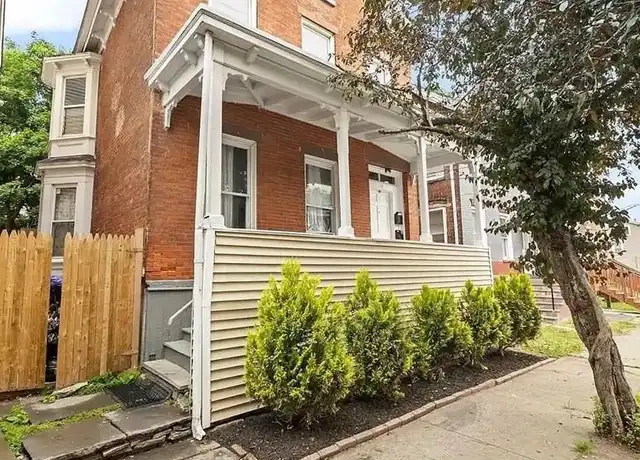 Property at 30 Conklin St Unit 2, Poughkeepsie, NY, 12601, 2 beds, 1 bath, [object Object]