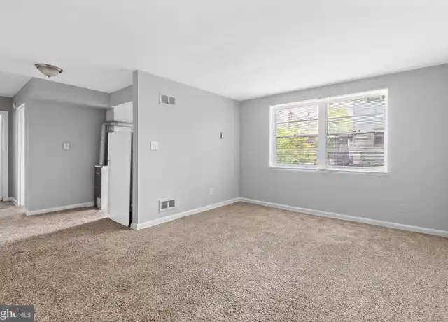 Property at 206 Trenton Pl SE, Washington, DC, 20032, 1 bed, 1 bath, [object Object]