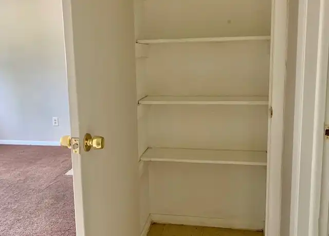 Property at 1843 Butternut St Unit 2, Syracuse, NY, 13208, 1 bed, 1 bath, [object Object]