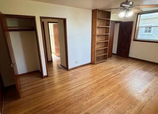 Property at 811 Prospect Pl, Madison, WI, 53703, 1 bed, 1 bath, [object Object]