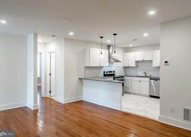 Property at 21 Gay St Unit 303, Phoenixville, PA, 19460, 2 beds, 1 bath, [object Object]