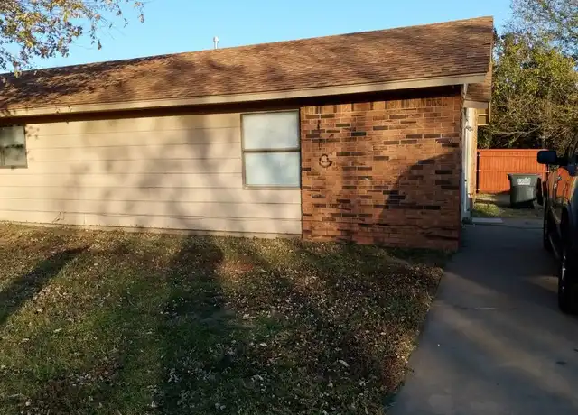 Property at 2017 Martin Ave, Enid, OK, 73701, 2 beds, 1 bath, [object Object]