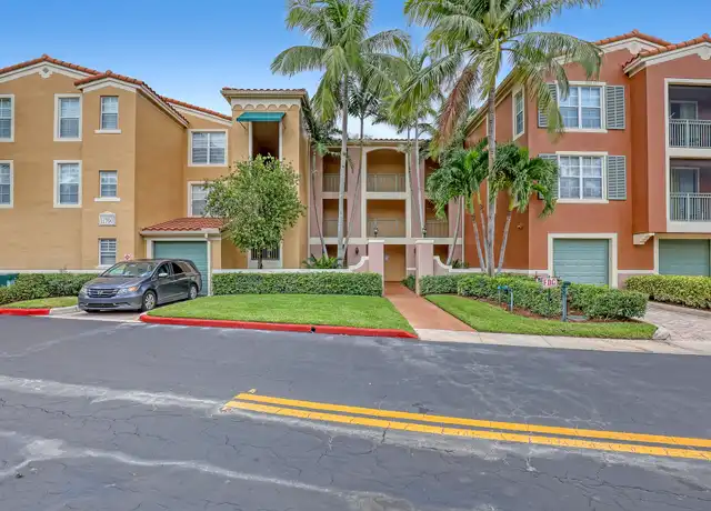 Property at 11790 St Andrews Pl, Wellington, FL, 33414, 2 beds, 2 baths, [object Object]