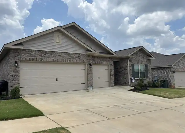 Property at 7011 Nearpath Dr NW, Huntsville, AL, 35806, 4 beds, 3 baths, [object Object]