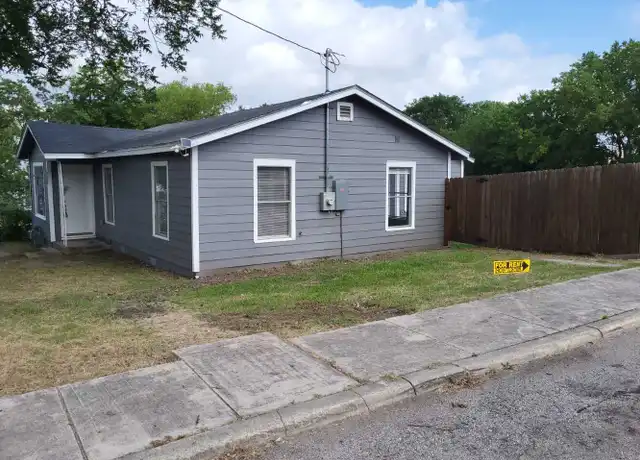 Property at 235 Bee St, San Antonio, TX, 78208, 4 beds, 2 baths, [object Object]