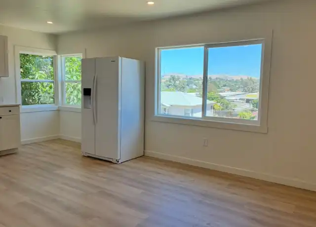Property at 37 Hollywood Ave, Vallejo, CA, 94591, 2 beds, 1 bath, [object Object]
