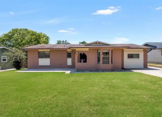 Property at 334 Shin Oak Dr, Live Oak, TX, 78233, 3 beds, 1.5 baths, [object Object]