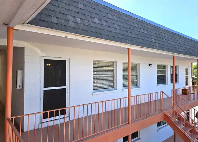 Property at 220 Park Blvd N #202, Venice, FL, 34285, 1 bed, 1 bath, [object Object]