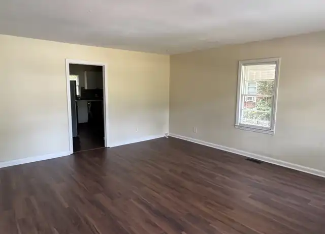 Property at 4301 Summerville Rd, Phenix City, AL, 36867, 3 beds, 1 bath, [object Object]