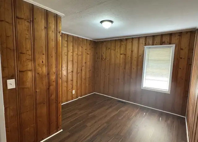 Property at 4301 Summerville Rd, Phenix City, AL, 36867, 3 beds, 1 bath, [object Object]
